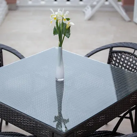 Dunja Piric Daire Lopar