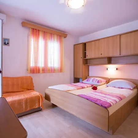 Apartmán Dunja Piric *