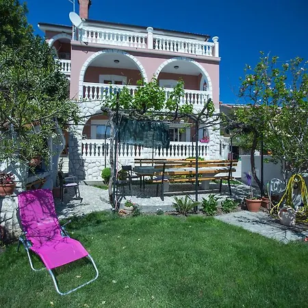 Apartment Dunja Piric Lopar